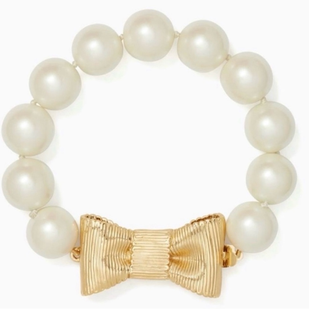 Kate Spade “All Wrapped Up in Pearls” bow bracelet